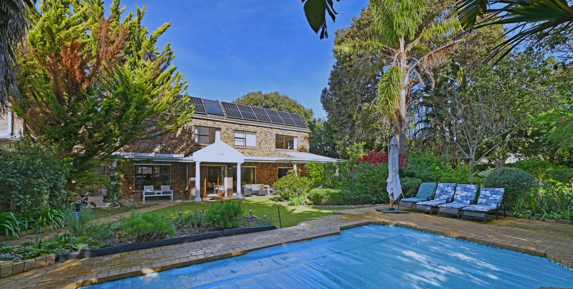 Guesthouse in Constantia – Relax in Style