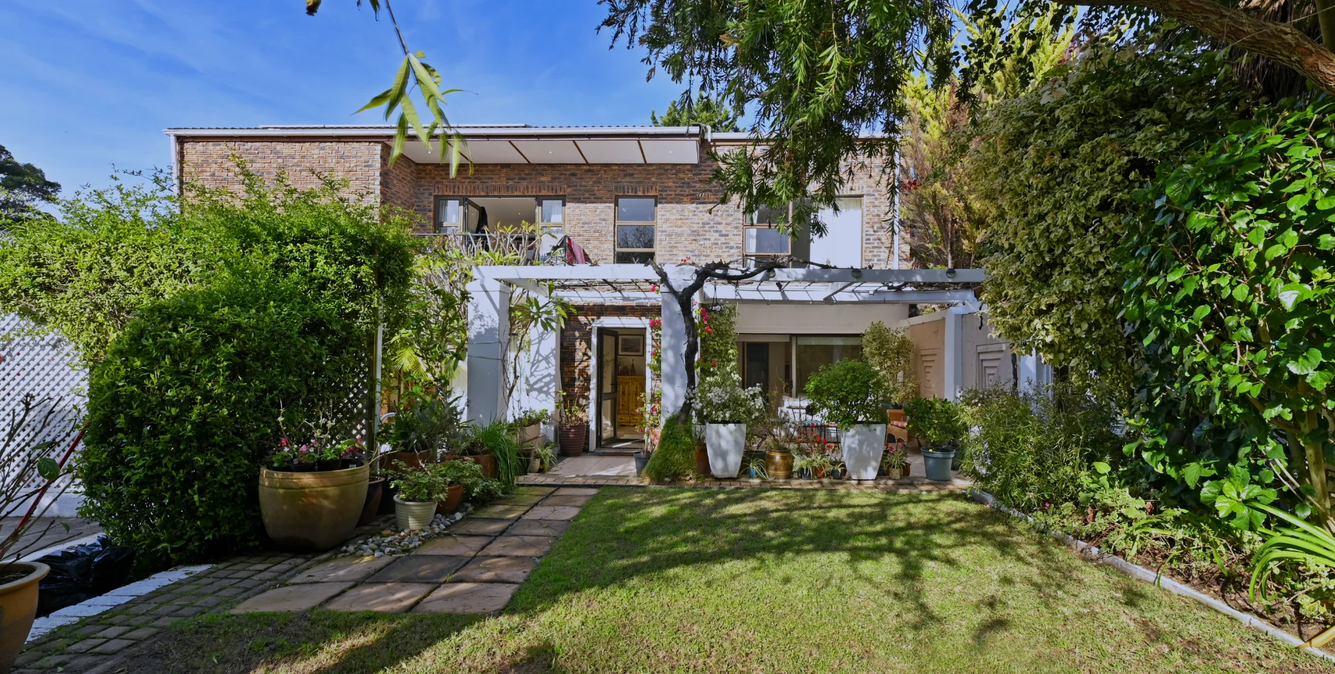 Guesthouse in Constantia – Relax in Style